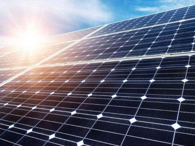 太陽能光伏板一天的發(fā)電量有多少？
